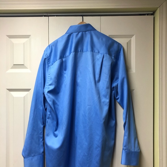 Geoffrey Beene, shirt/tie combo. - Picture 8 of 8